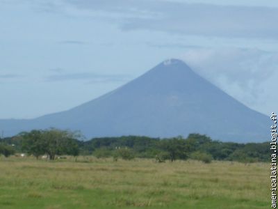 le volcan momotombo plus grand du nica